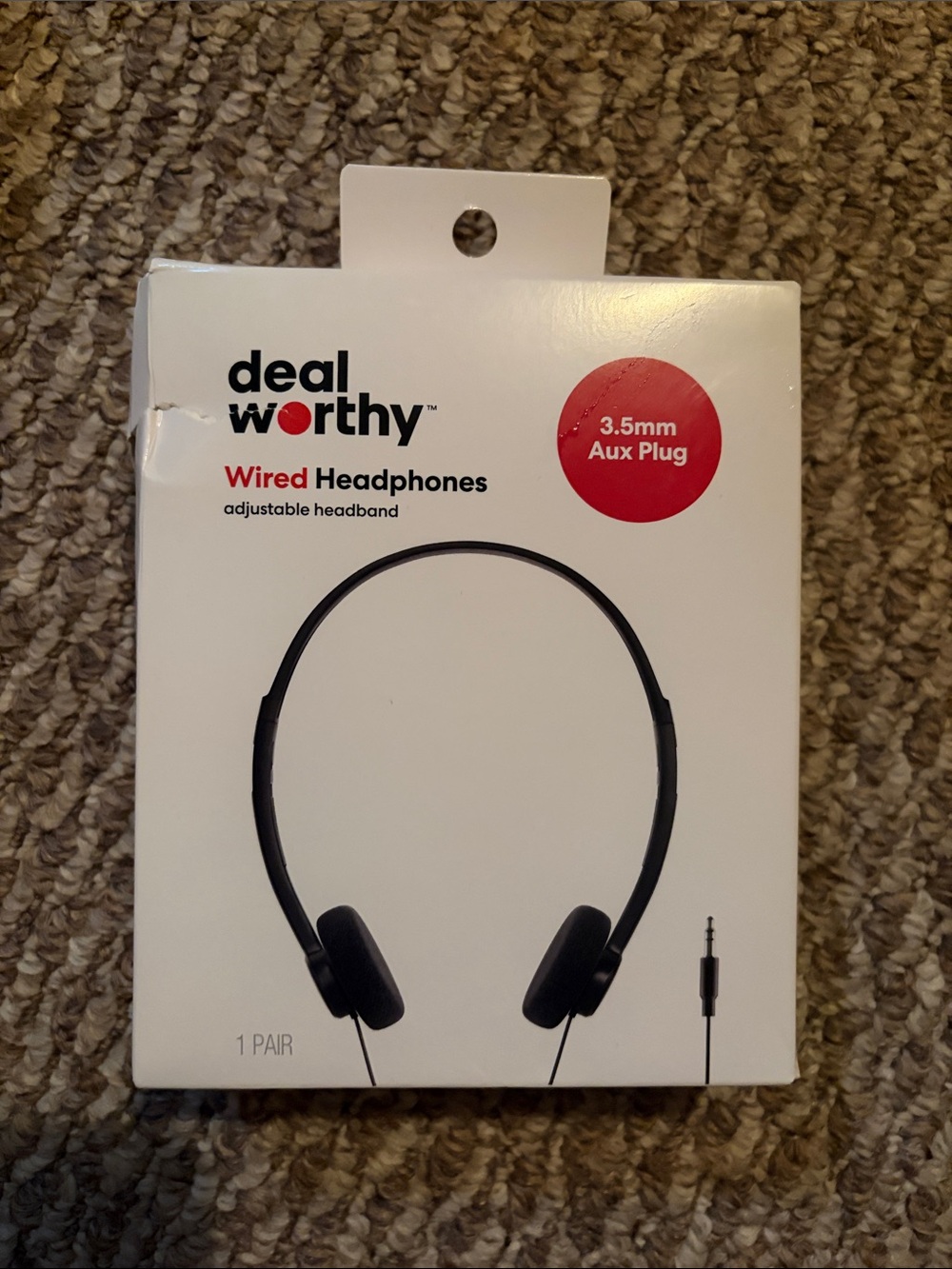 Dealworthy Wired Headphones - Black- NWT